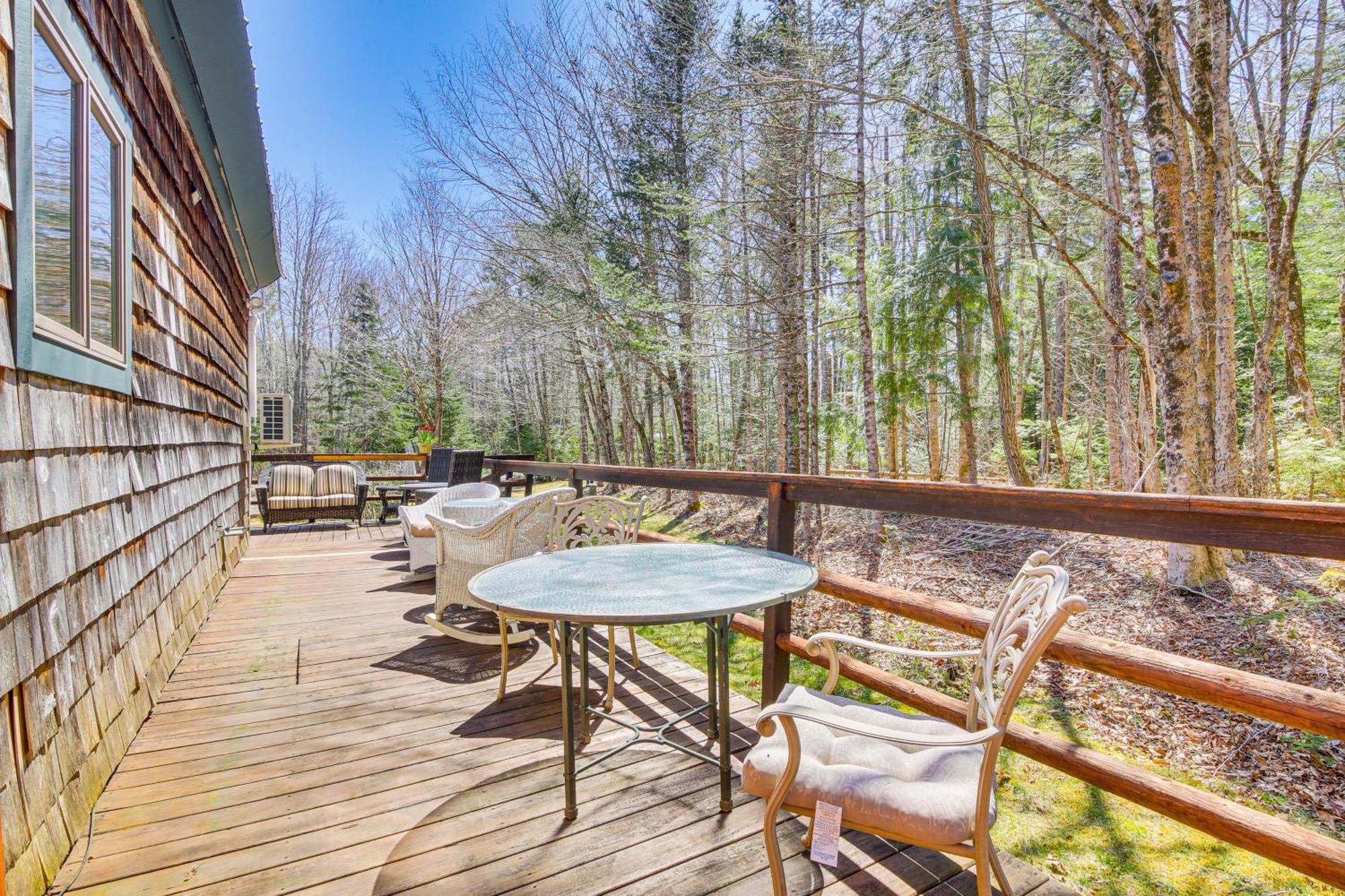 Rustic Searsport Cabin Loft And Sunroom On 10 Acres Exterior foto
